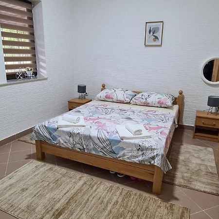 Prenociste Dubravka Apartamento Livno Exterior foto