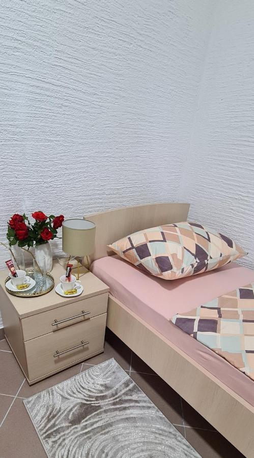 Prenociste Dubravka Apartamento Livno Exterior foto