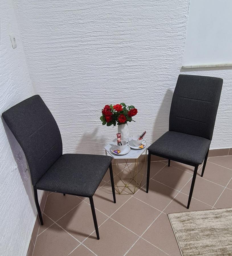 Prenociste Dubravka Apartamento Livno Exterior foto