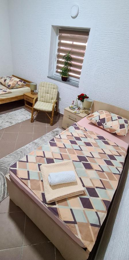 Prenociste Dubravka Apartamento Livno Exterior foto